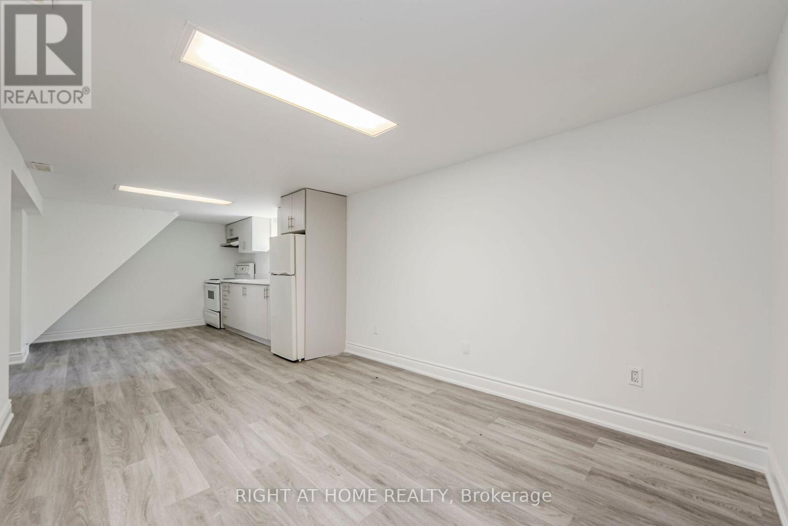 32 Florens Avenue, Toronto, Ontario  M1L 1R6 - Photo 20 - E12845428