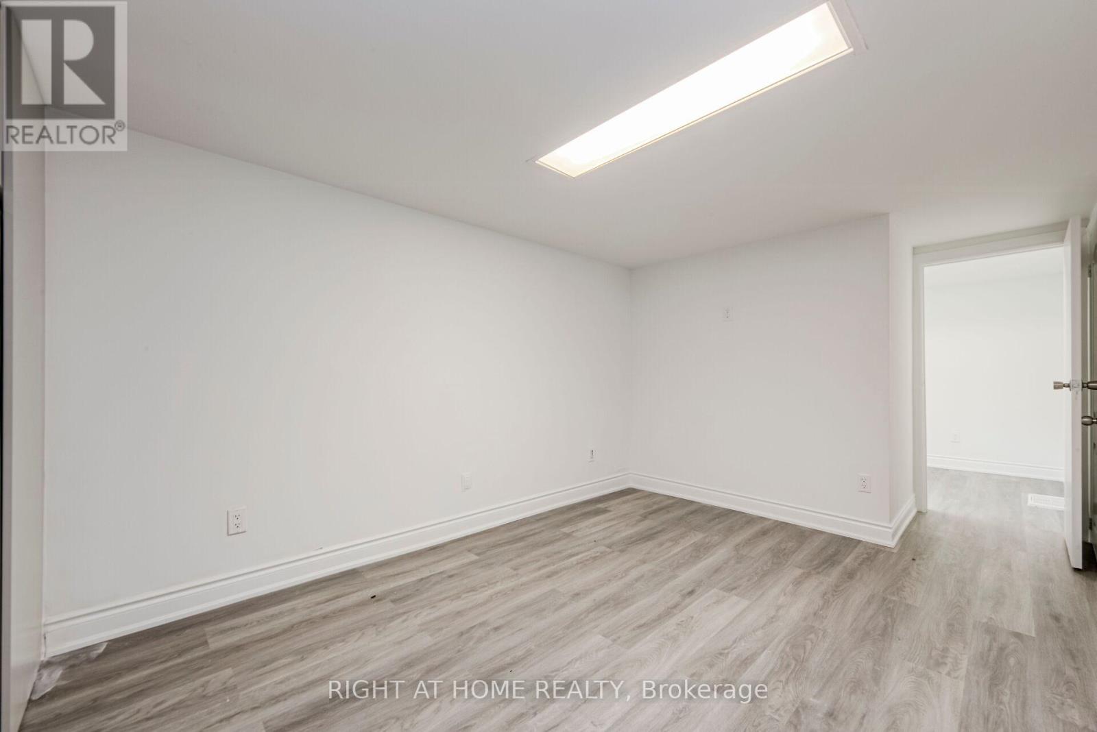 32 Florens Avenue, Toronto, Ontario  M1L 1R6 - Photo 22 - E12845428