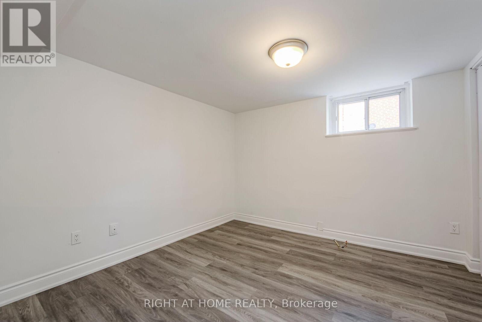 32 Florens Avenue, Toronto, Ontario  M1L 1R6 - Photo 28 - E12845428