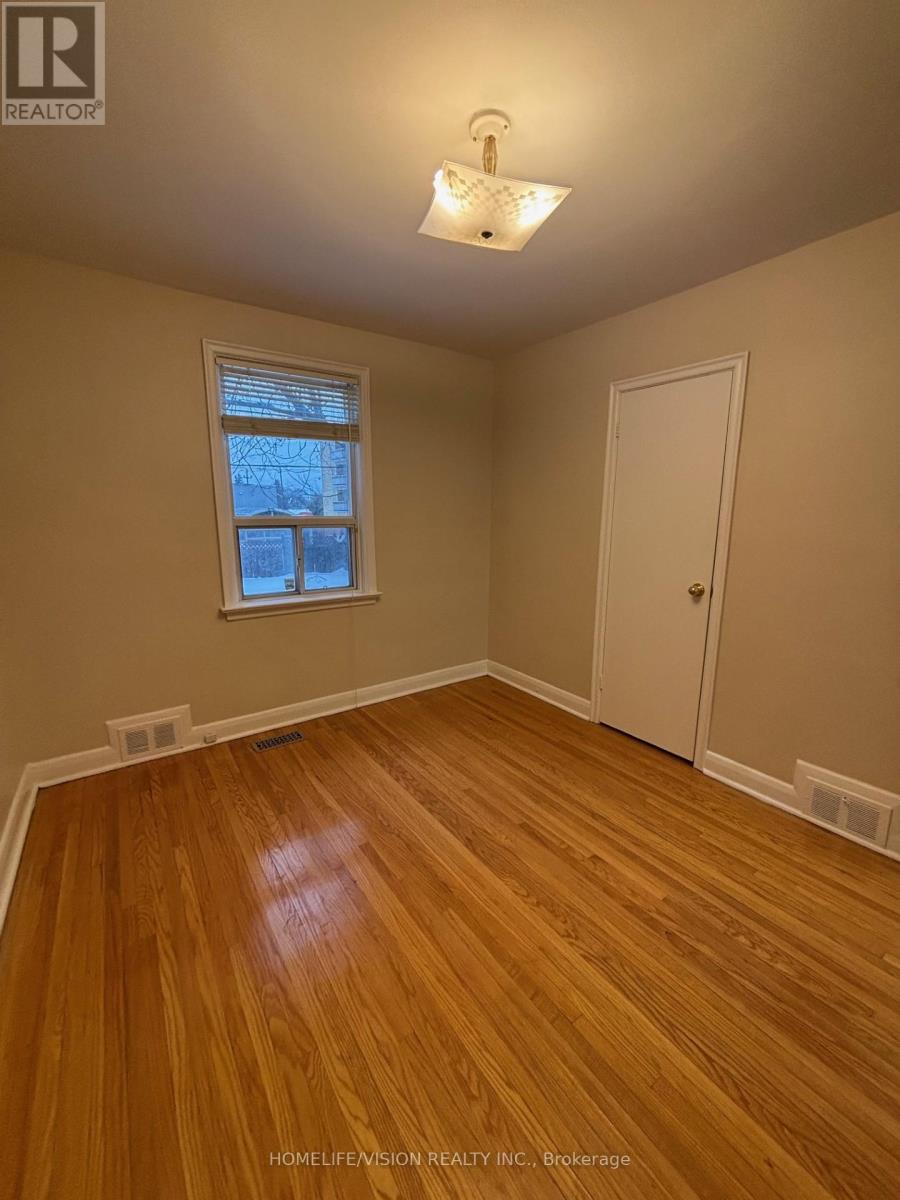 Main - 34 Inniswood Drive, Toronto, Ontario M1R 1E5 - Photo 11 - E12845430