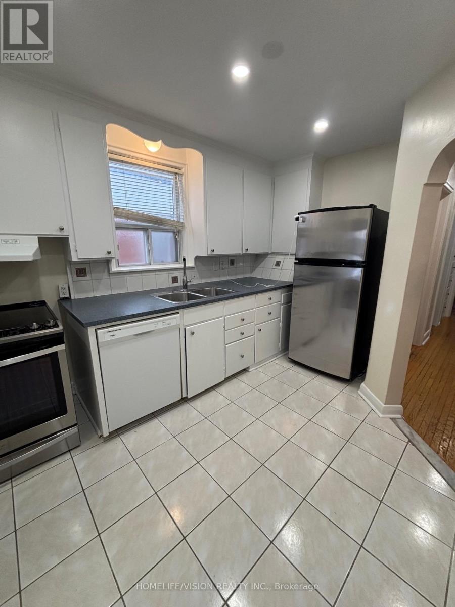 Main - 34 Inniswood Drive, Toronto, Ontario M1R 1E5 - Photo 2 - E12845430