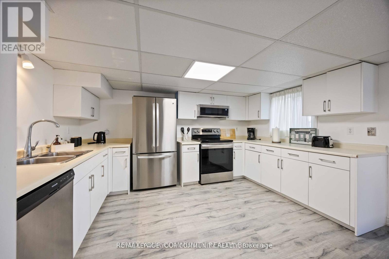 Lower - 86 Tamarac Trail, Aurora, Ontario  L4G 5S1 - Photo 8 - N12845478