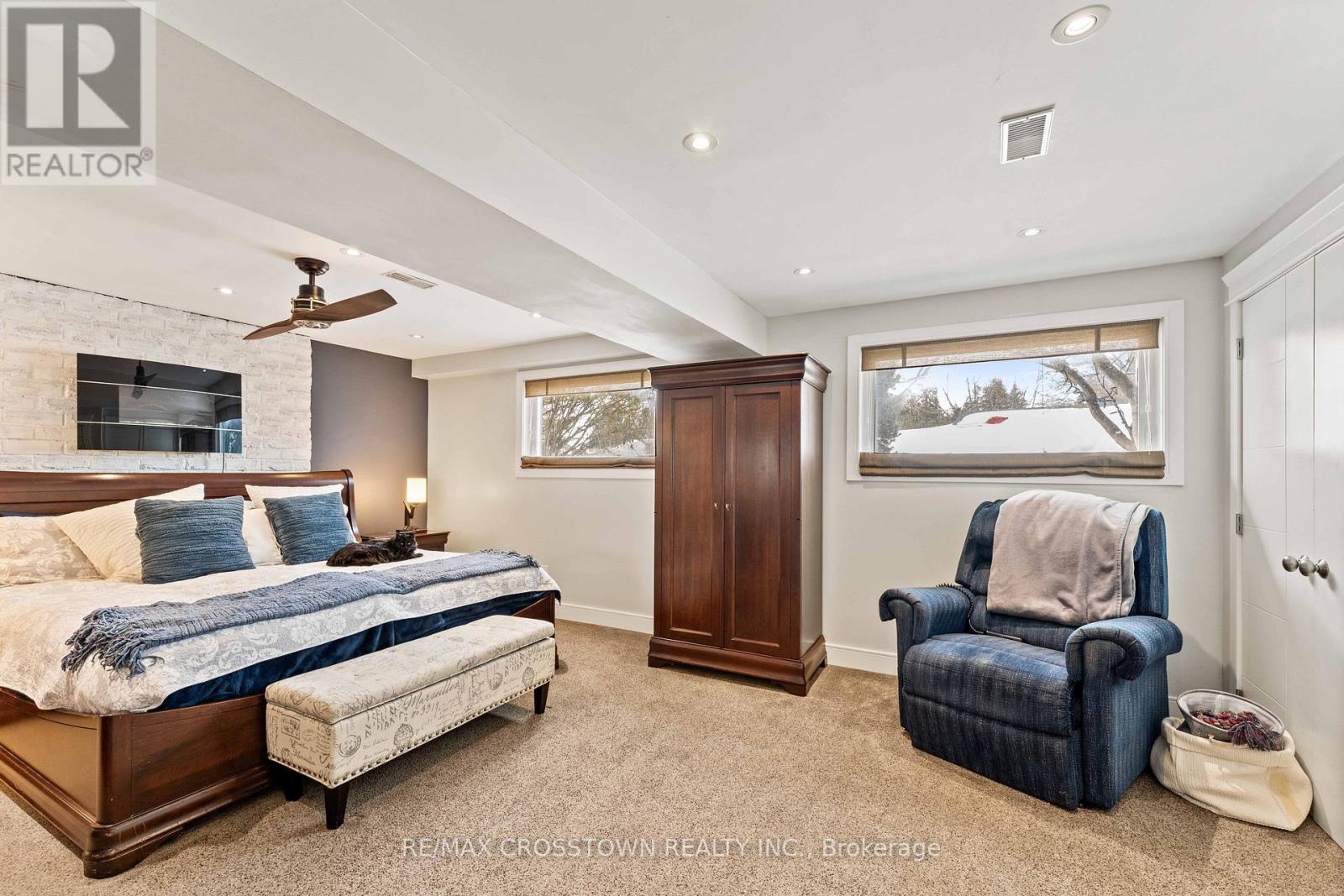 229 Thornton Avenue, Essa (Thornton), Ontario  L0L 2N0 - Photo 19 - N12845482