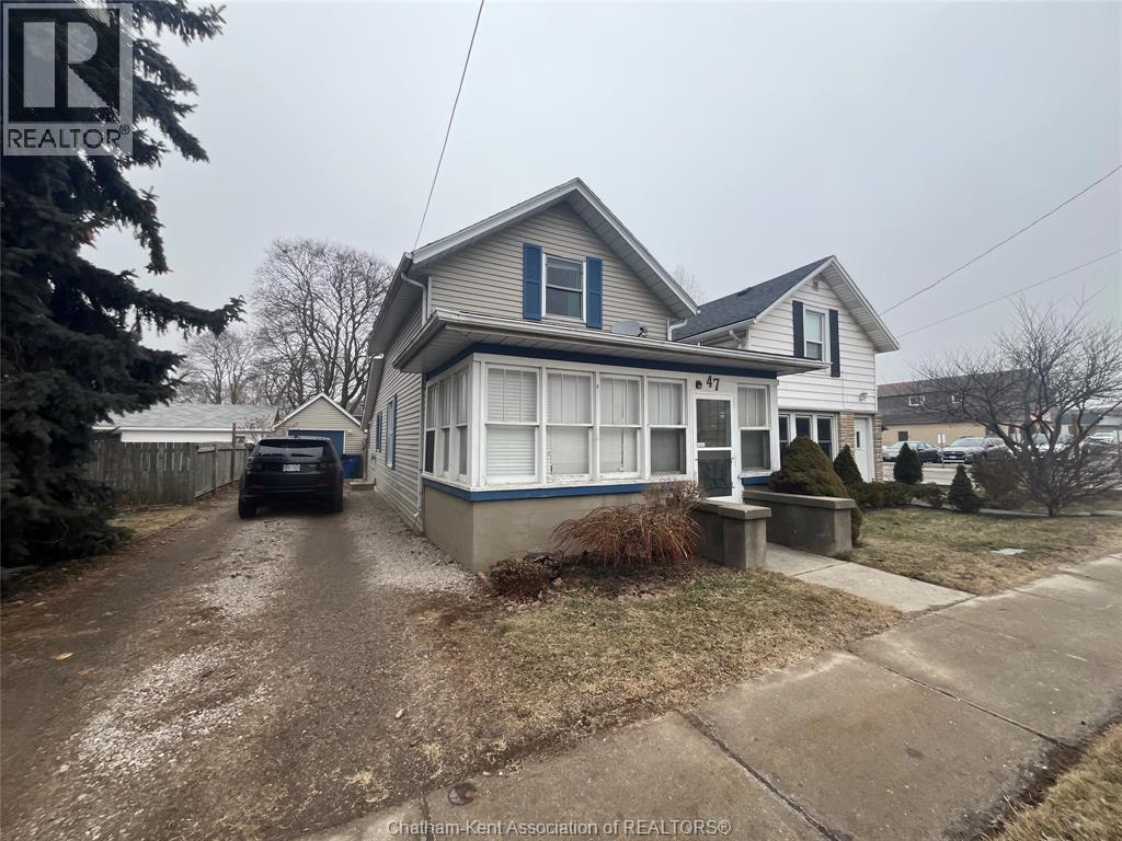 MLS# 26004105: 47 Chatham STREET North, Blenheim, Canada