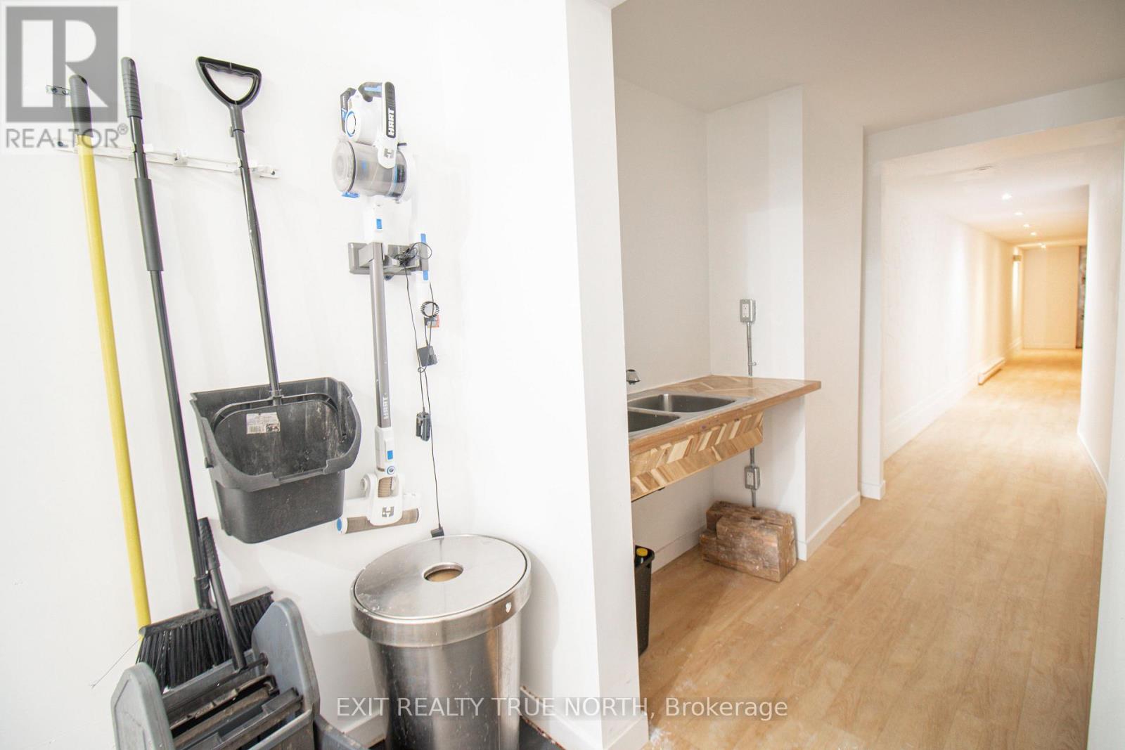 12 Dunlop Street E, Barrie (City Centre), Ontario L4M 1A3 - Photo 12 - S12845420