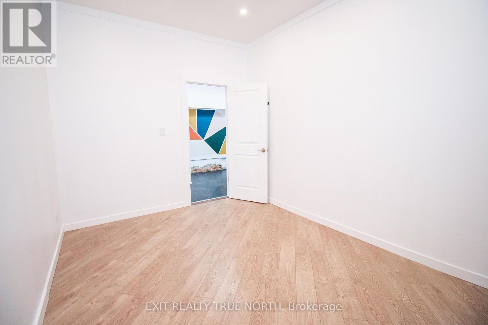 12 Dunlop Street E, Barrie (City Centre), Ontario L4M 1A3 - Photo 6 - S12845420