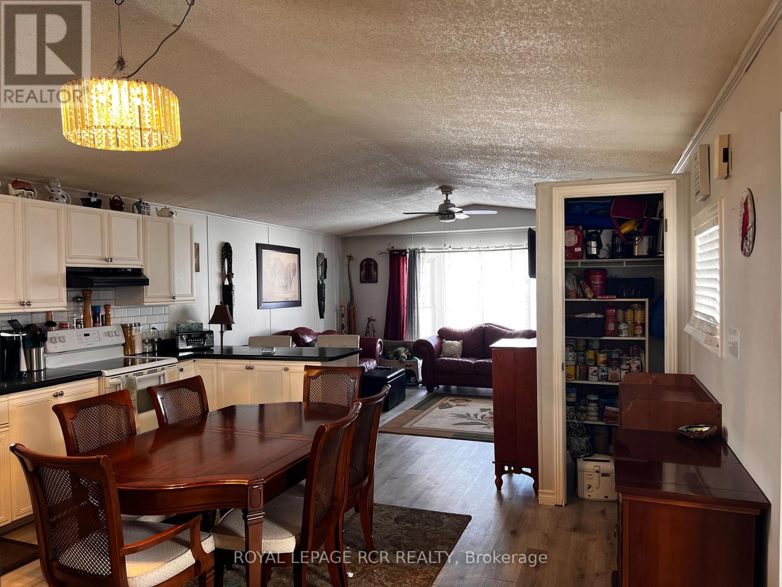 4122 Evergreen Terrace, Severn, Ontario  L3V 6H4 - Photo 2 - S12845504