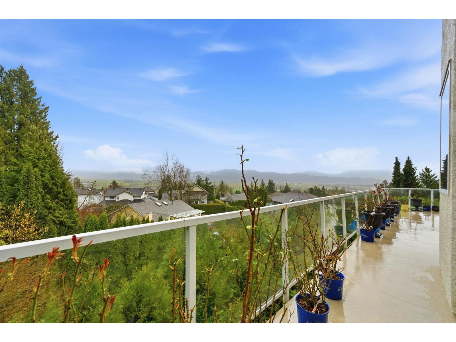 2247 2247 Mountain Drive, Abbotsford, British Columbia  V3G 1E4 - Photo 10 - R3094844