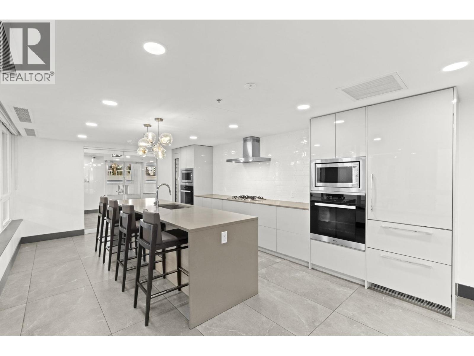 201 1675 Lions Gate Lane, North Vancouver, British Columbia  V7P 3B4 - Photo 27 - R3095979