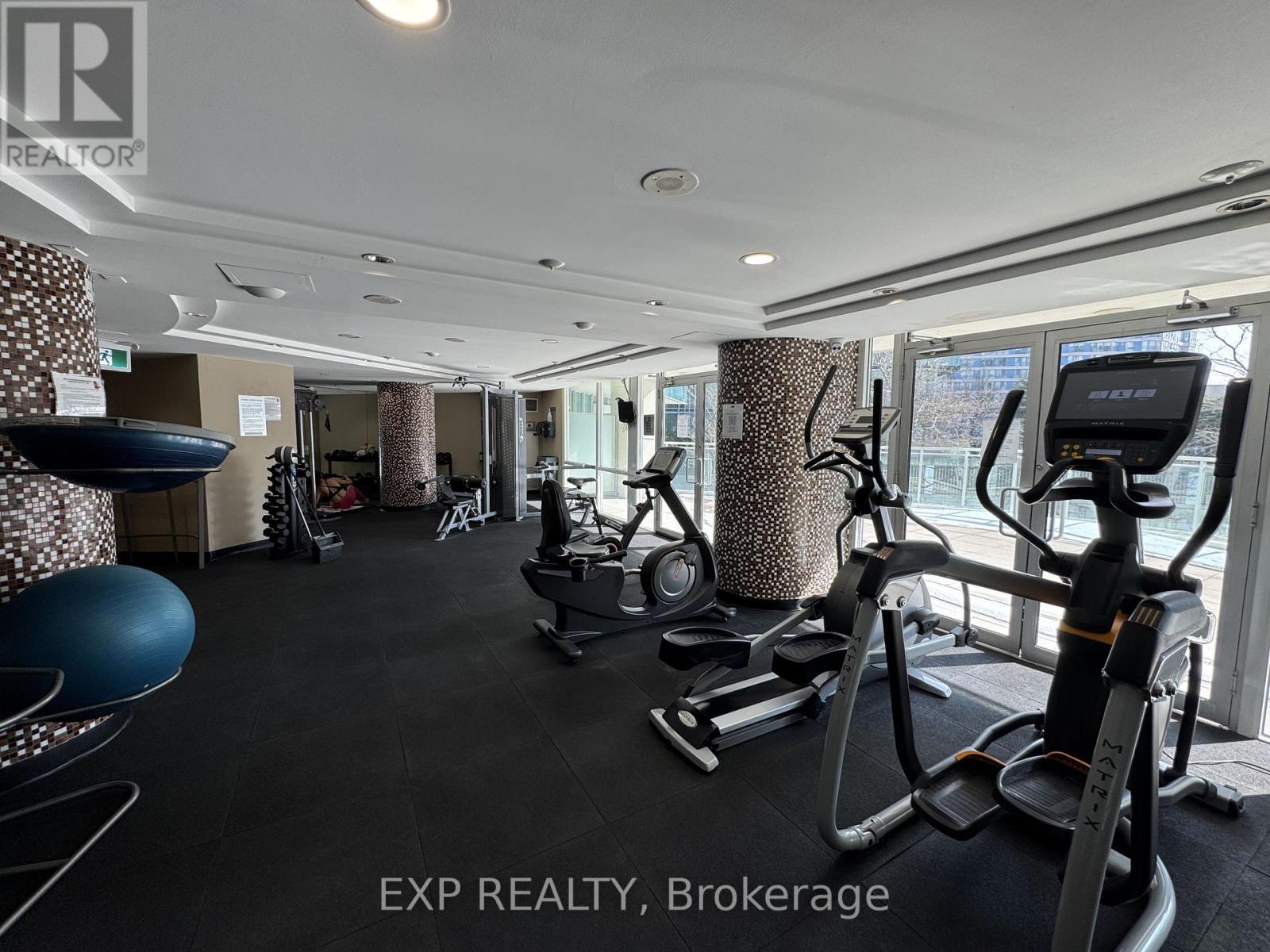 1201 - 220 Burnhamthorpe Road W, Mississauga, Ontario  L5B 4N4 - Photo 19 - W12845410