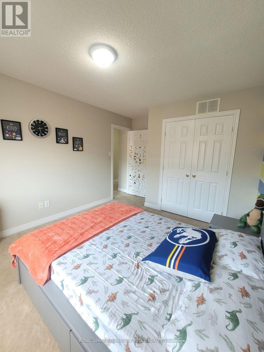 5231 Autumn Harvest Way, Burlington, Ontario  L7L 7J5 - Photo 16 - W12845412