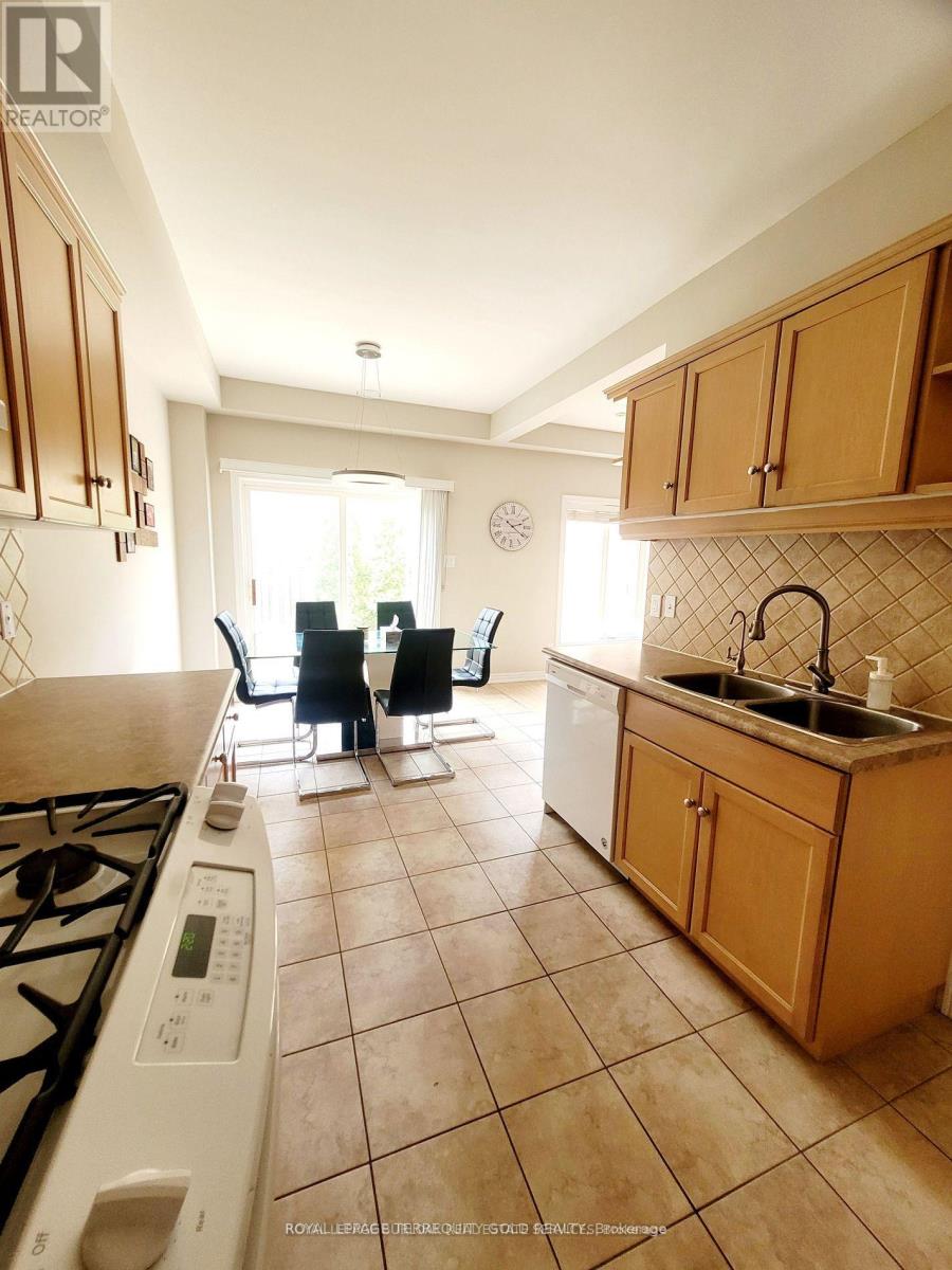 5231 Autumn Harvest Way, Burlington, Ontario  L7L 7J5 - Photo 9 - W12845412