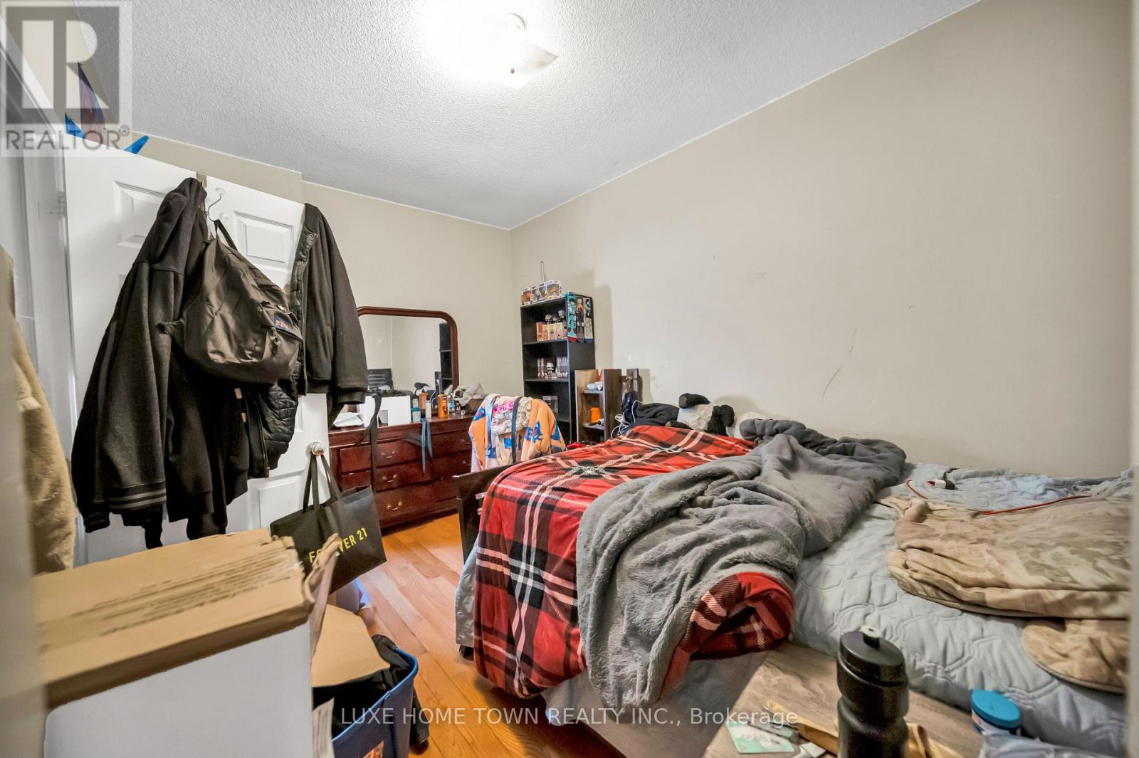 235 Van Kirk Drive, Brampton, Ontario  L7A 1M2 - Photo 23 - W12845438