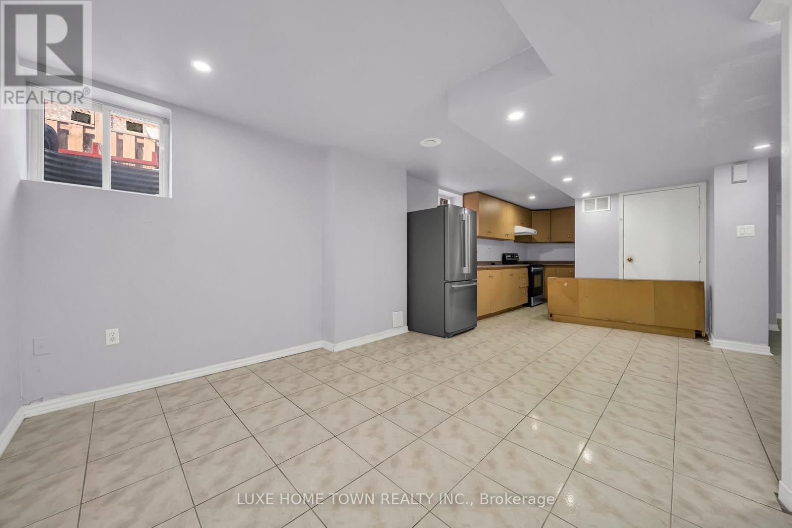 235 Van Kirk Drive, Brampton, Ontario  L7A 1M2 - Photo 29 - W12845438