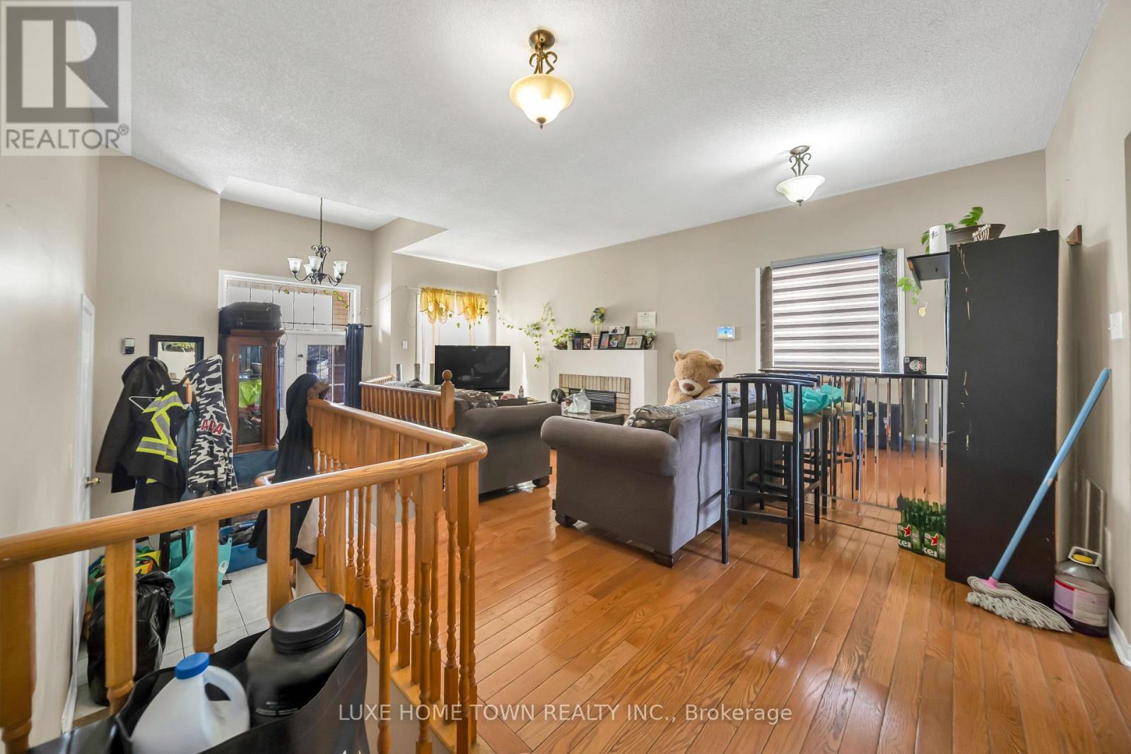 235 Van Kirk Drive, Brampton, Ontario  L7A 1M2 - Photo 8 - W12845438