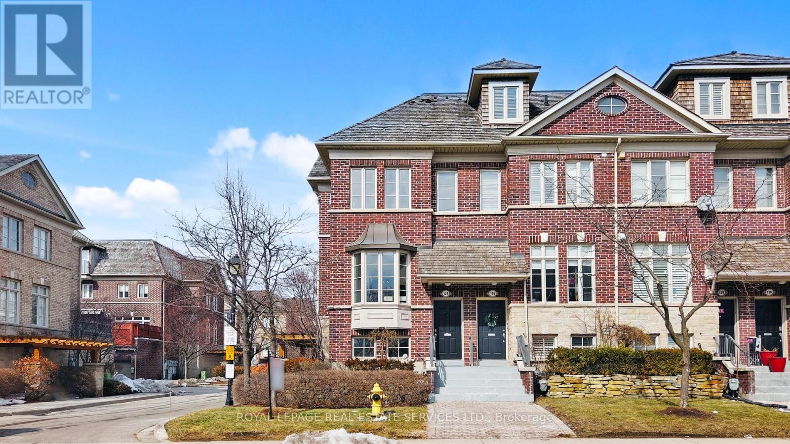 124 SIX POINT ROAD, Toronto, Ontario