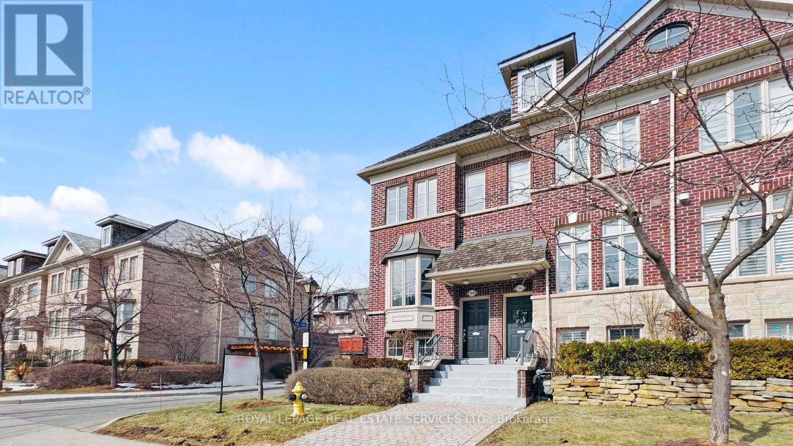 124 Six Point Road, Toronto, Ontario  M8Z 0A1 - Photo 2 - W12845448