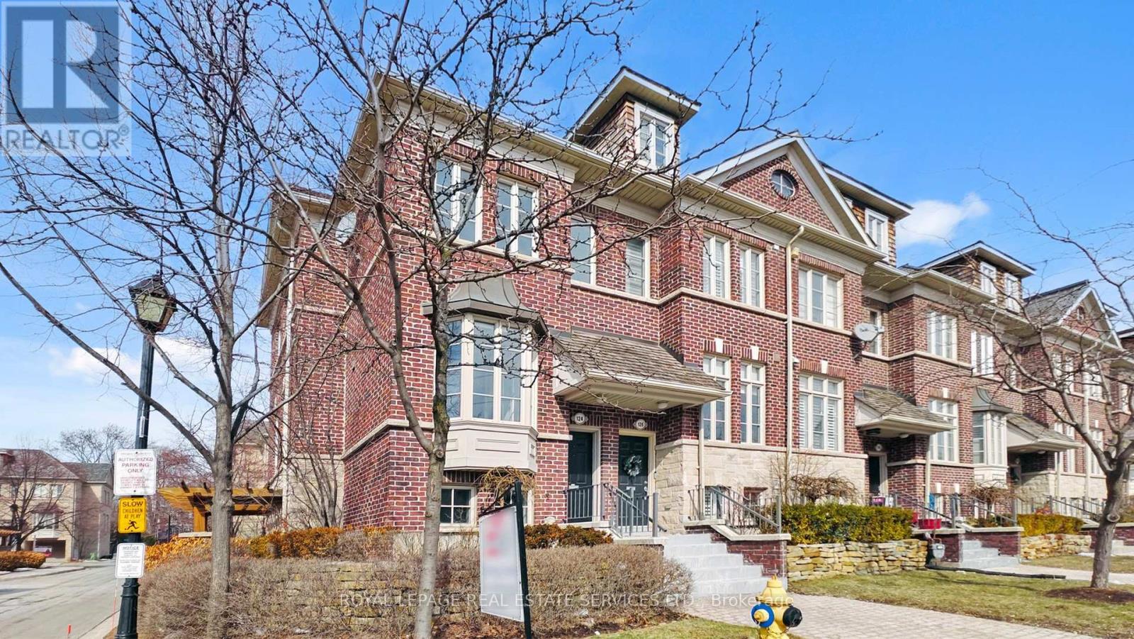 124 Six Point Road, Toronto, Ontario  M8Z 0A1 - Photo 3 - W12845448