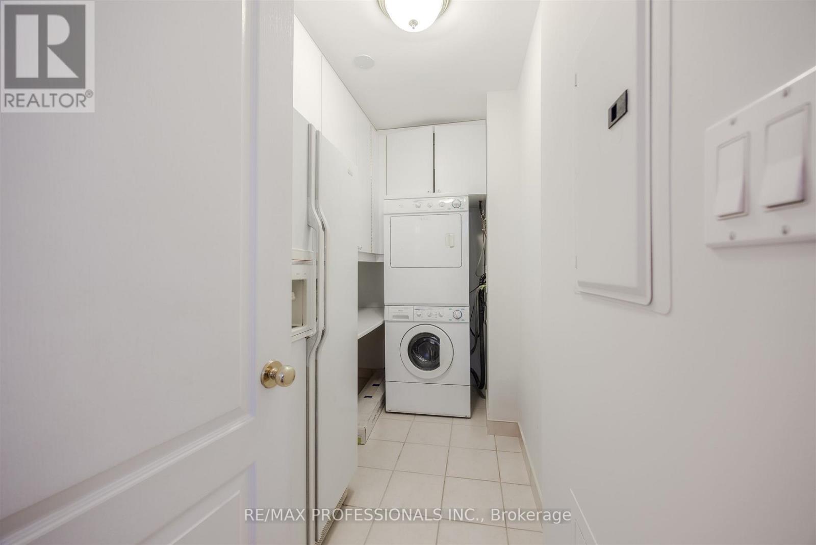 1006 - 2 Aberfoyle Crescent, Toronto, Ontario  M8X 2Z8 - Photo 36 - W12845460