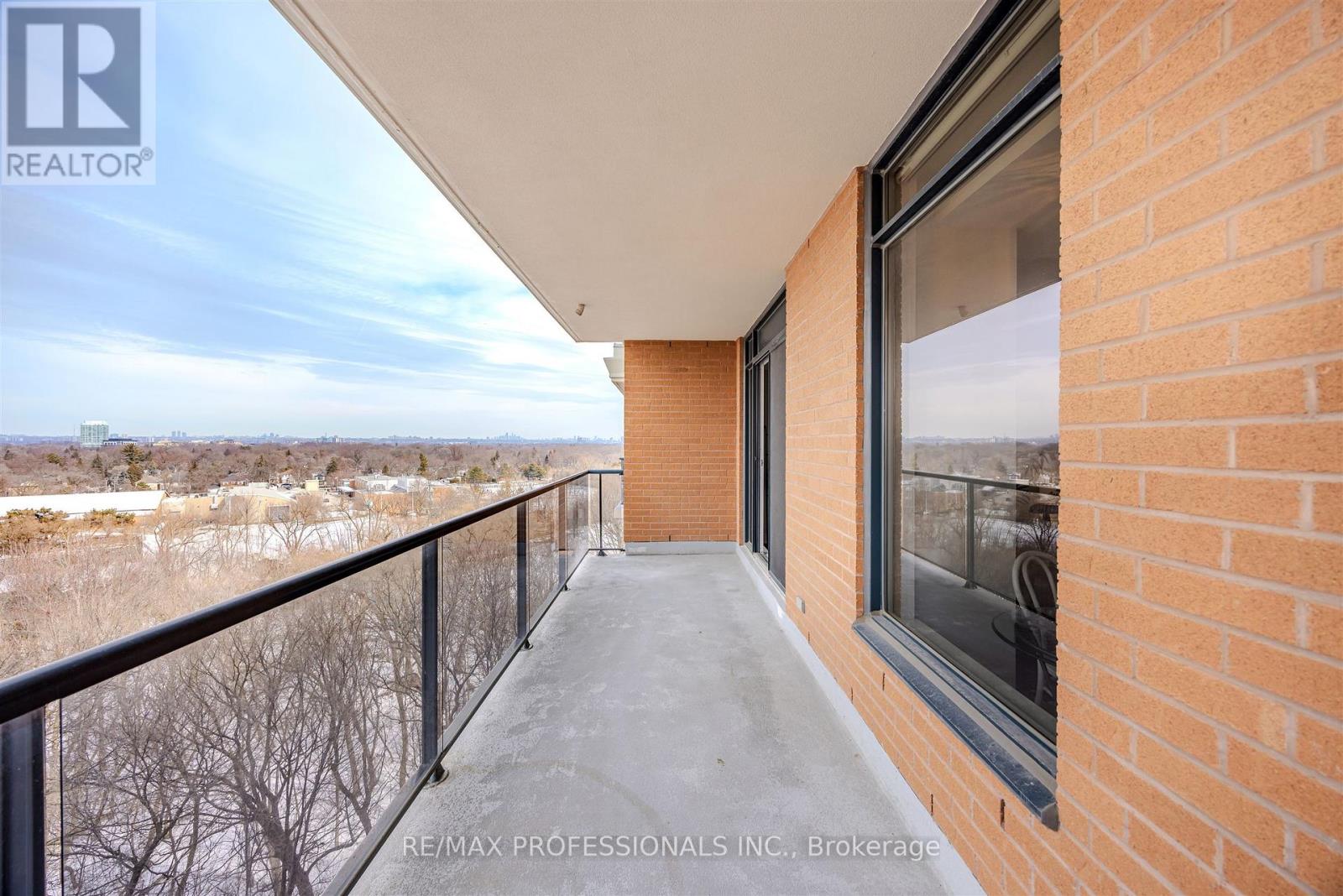 1006 - 2 Aberfoyle Crescent, Toronto, Ontario  M8X 2Z8 - Photo 38 - W12845460