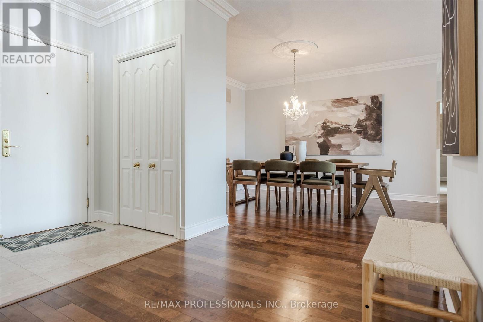 1006 - 2 Aberfoyle Crescent, Toronto, Ontario  M8X 2Z8 - Photo 8 - W12845460