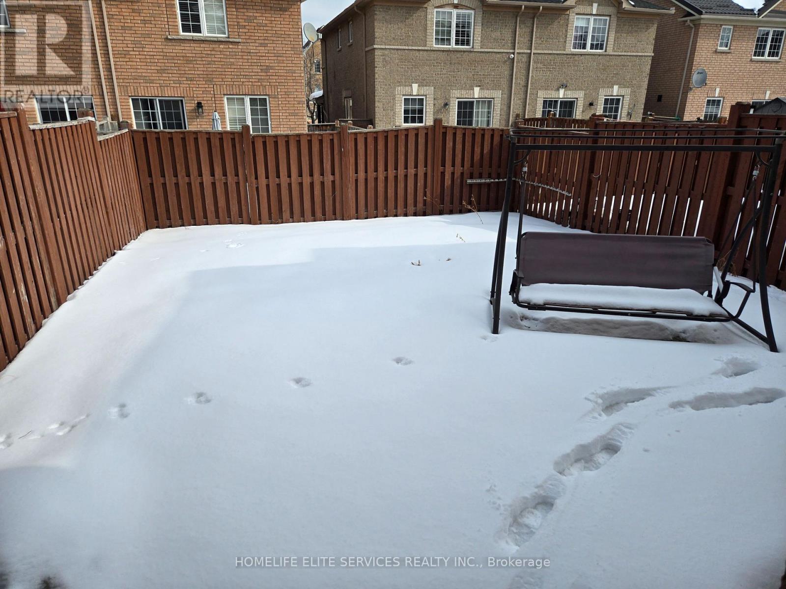 110 Crystalview Crescent, Brampton, Ontario  L6P 2S2 - Photo 11 - W12845464