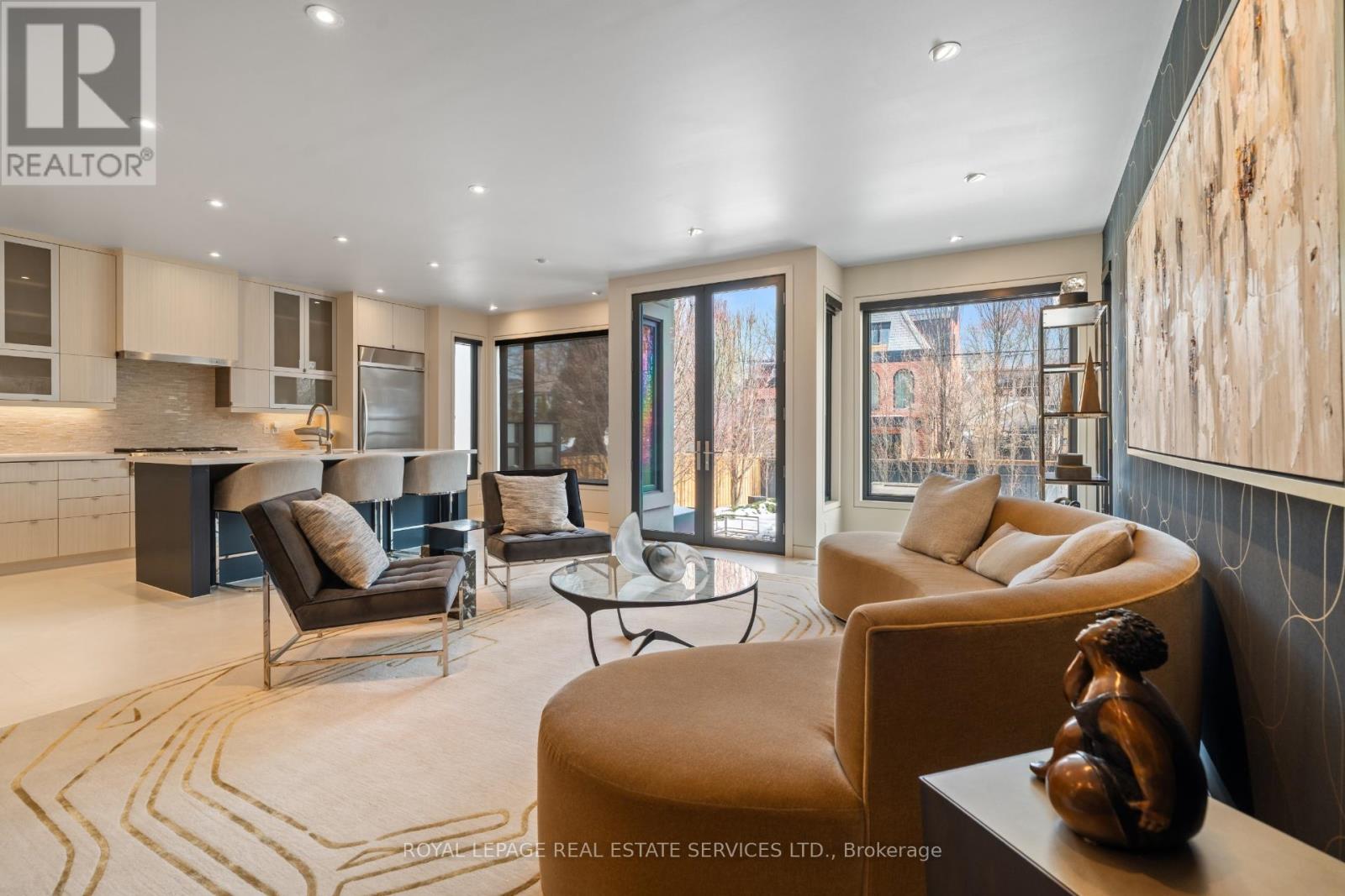 41 Highgate Road, Toronto, Ontario  M8X 2B4 - Photo 10 - W12845506