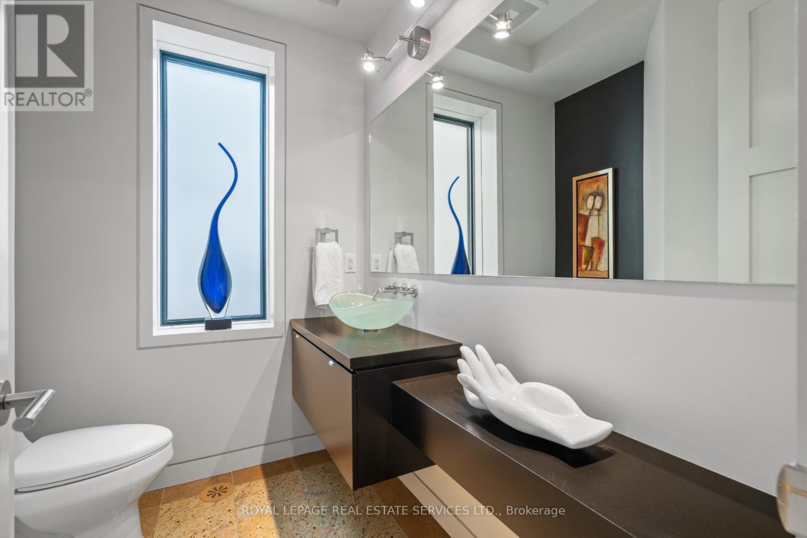 41 Highgate Road, Toronto, Ontario  M8X 2B4 - Photo 17 - W12845506