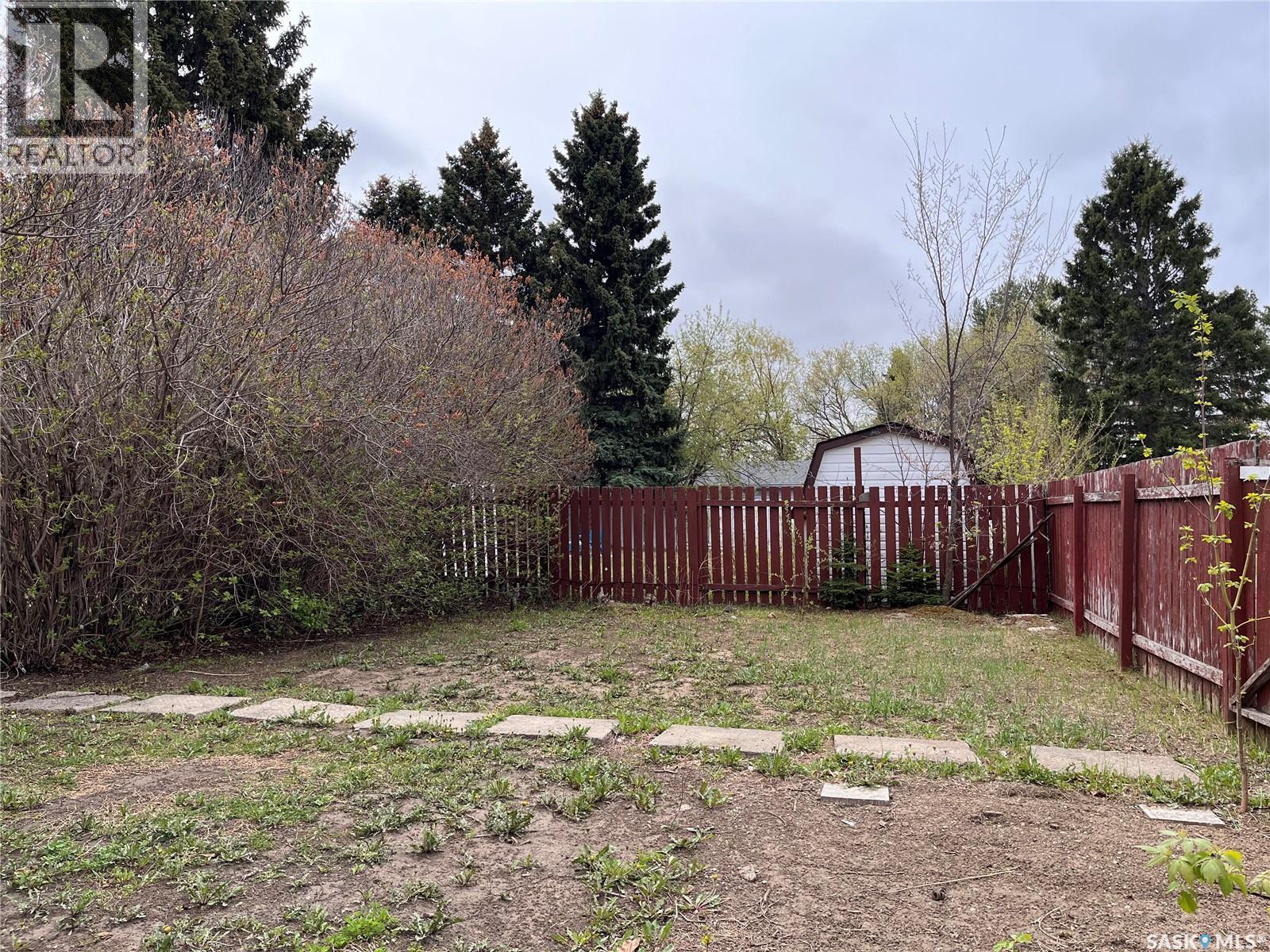 1008 1st Street E, Nipawin, Saskatchewan  S0E 1E0 - Photo 10 - SK029711