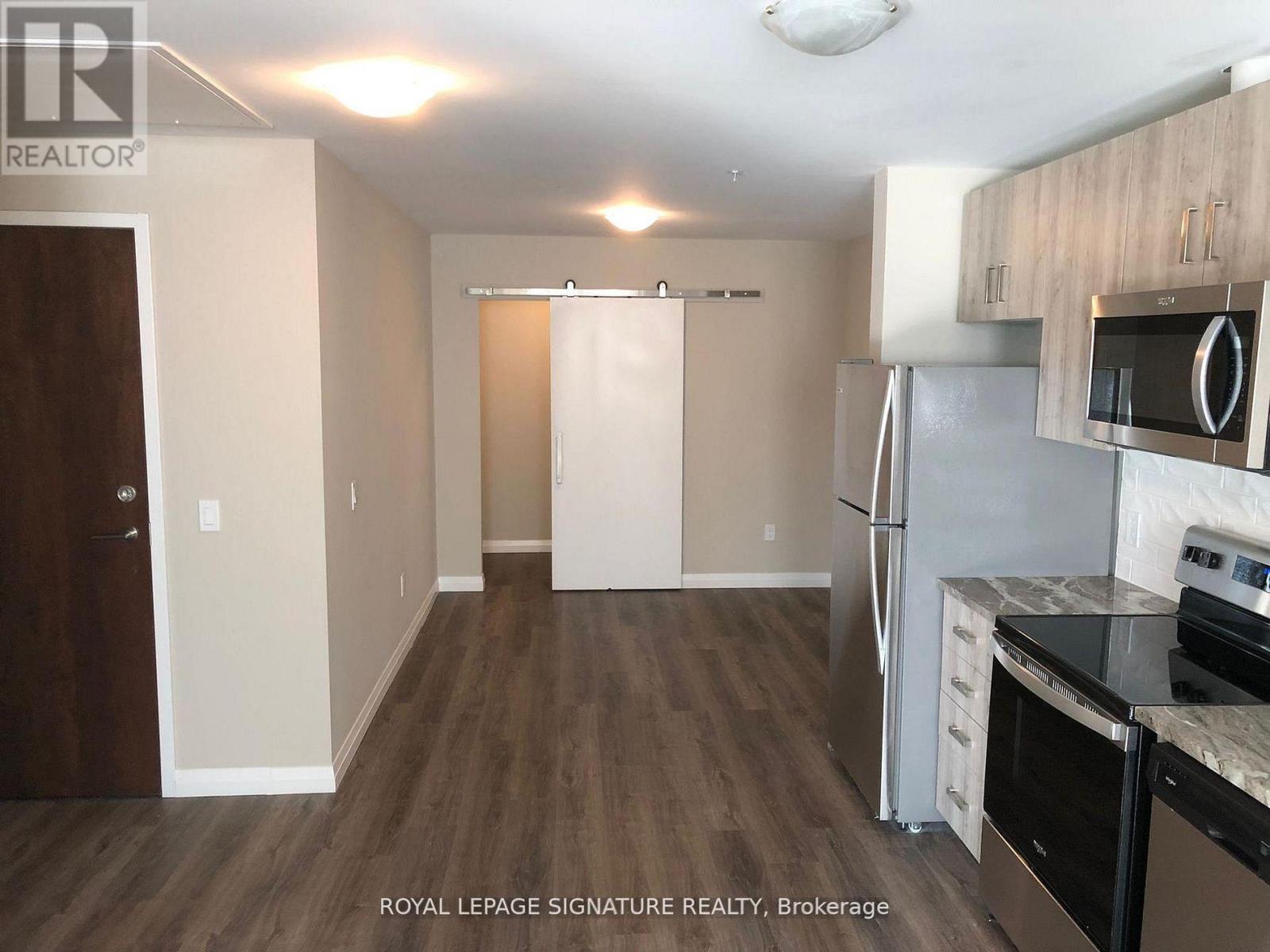 413 - 108 Garment Street, Kitchener, Ontario  N2G 2B3 - Photo 4 - X12845402