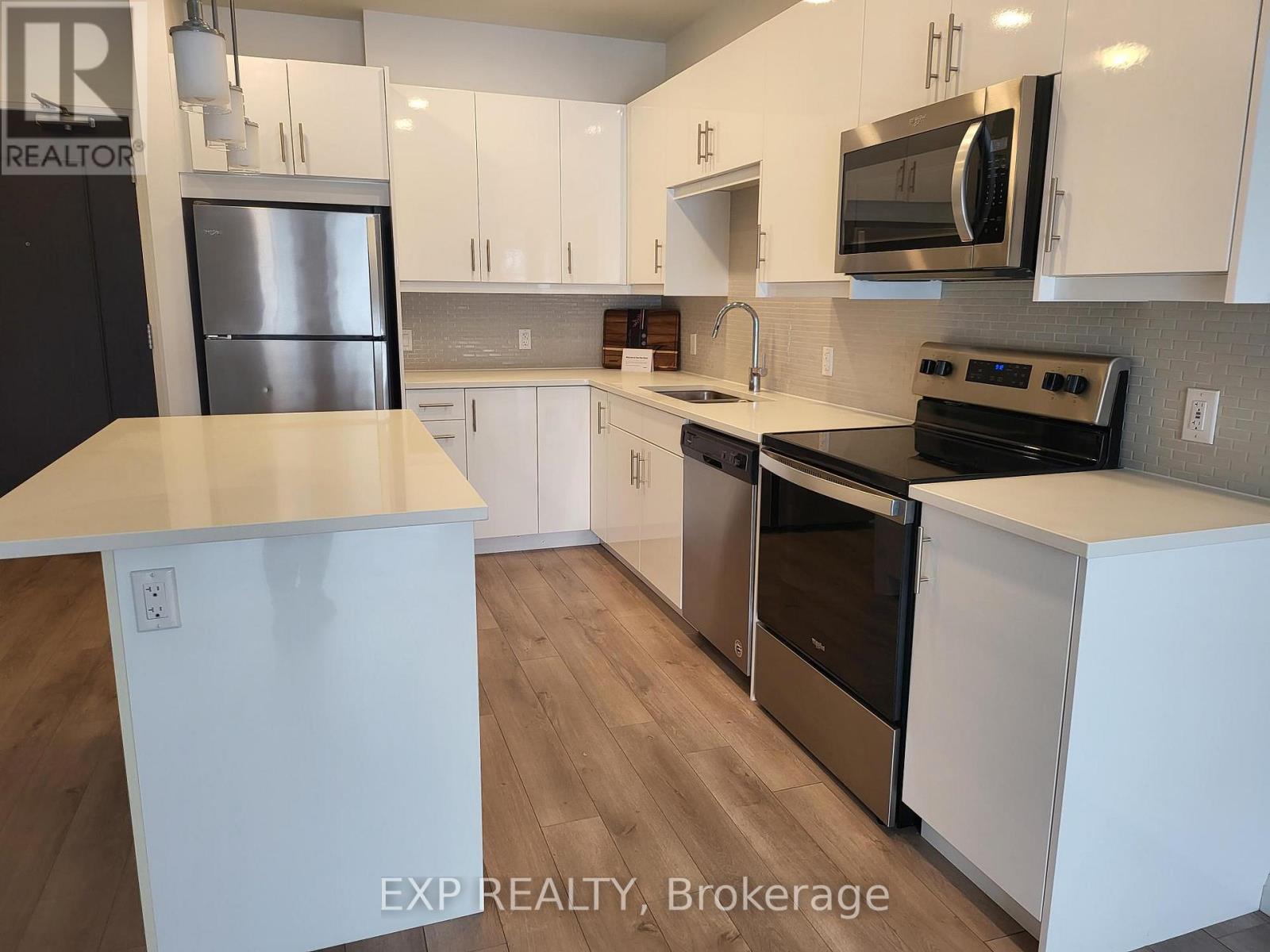 607 - 144 Watson Road, Guelph, Ontario  N1E 0S4 - Photo 3 - X12845444