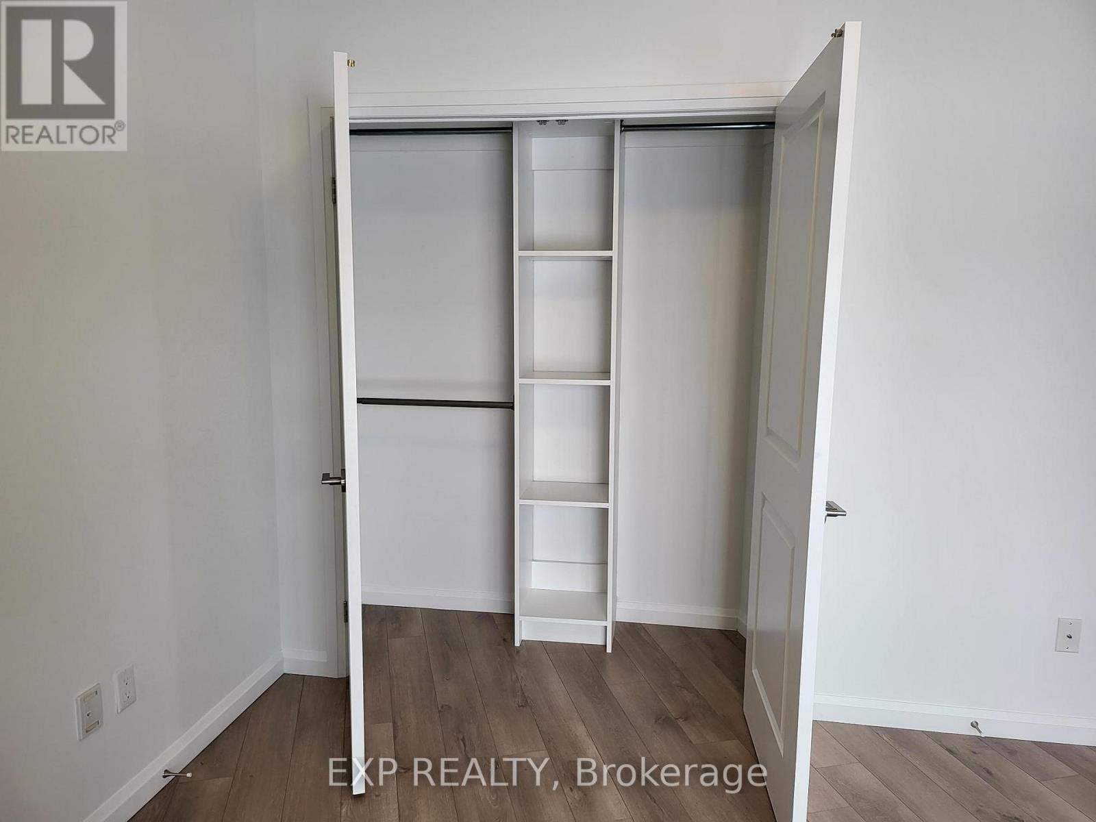 607 - 144 Watson Road, Guelph, Ontario  N1E 0S4 - Photo 4 - X12845444