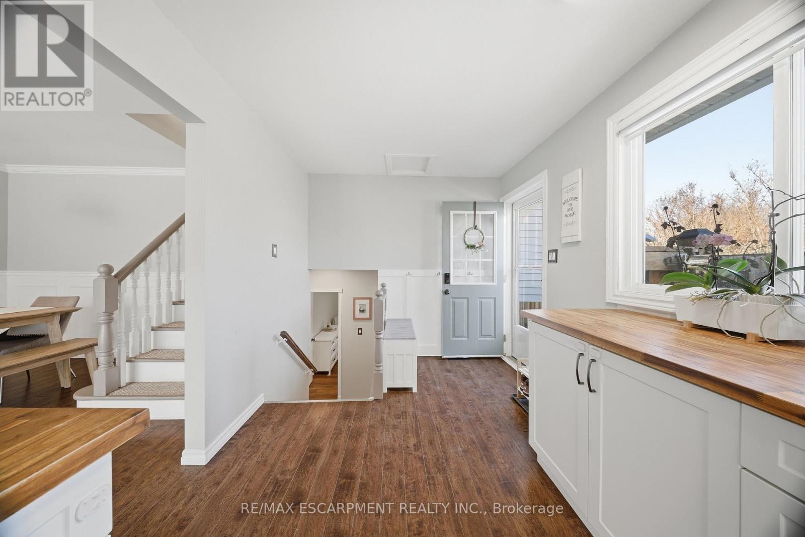 70 Athenia Drive, Hamilton, Ontario  L8J 1S8 - Photo 11 - X12845452