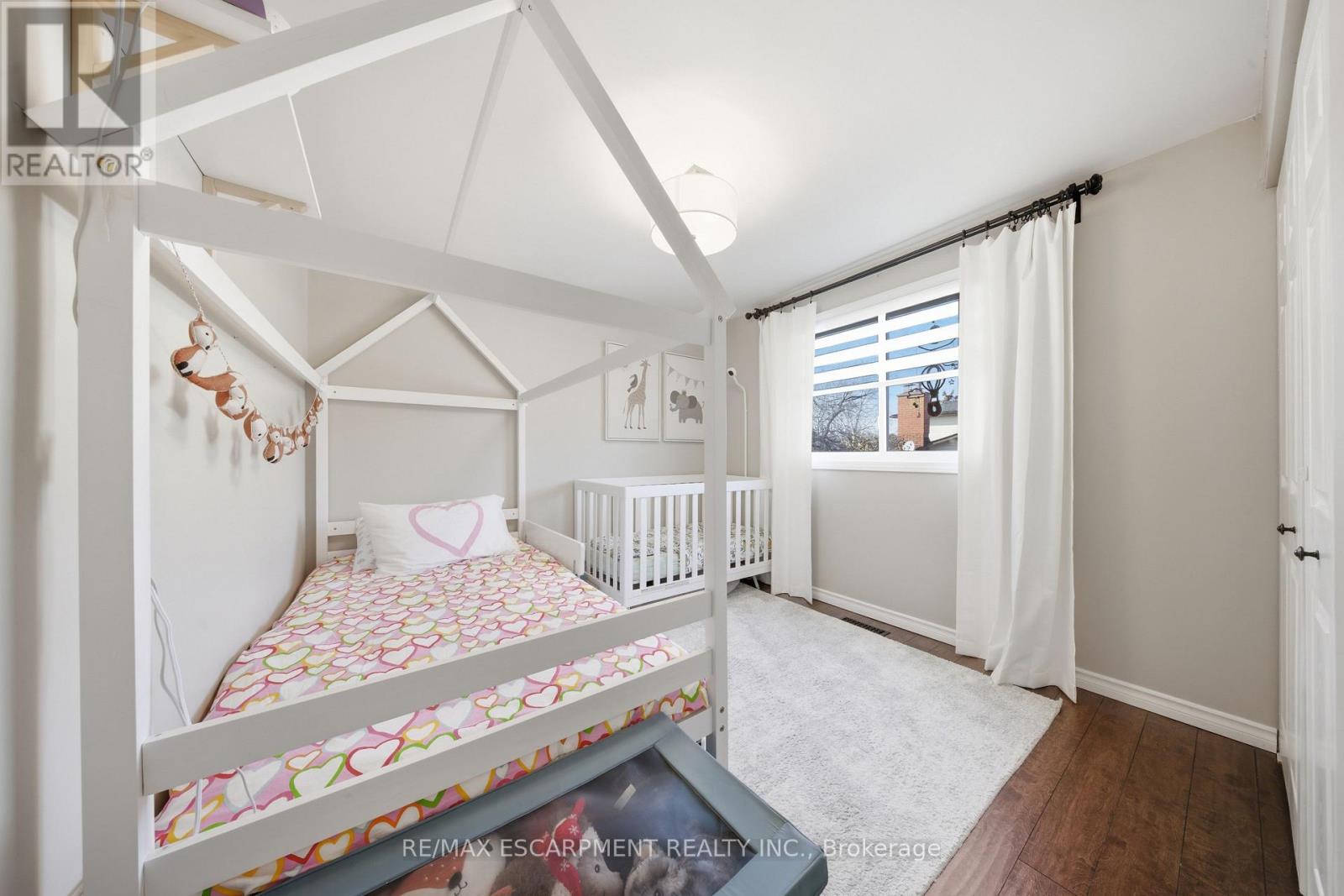 70 Athenia Drive, Hamilton, Ontario  L8J 1S8 - Photo 22 - X12845452