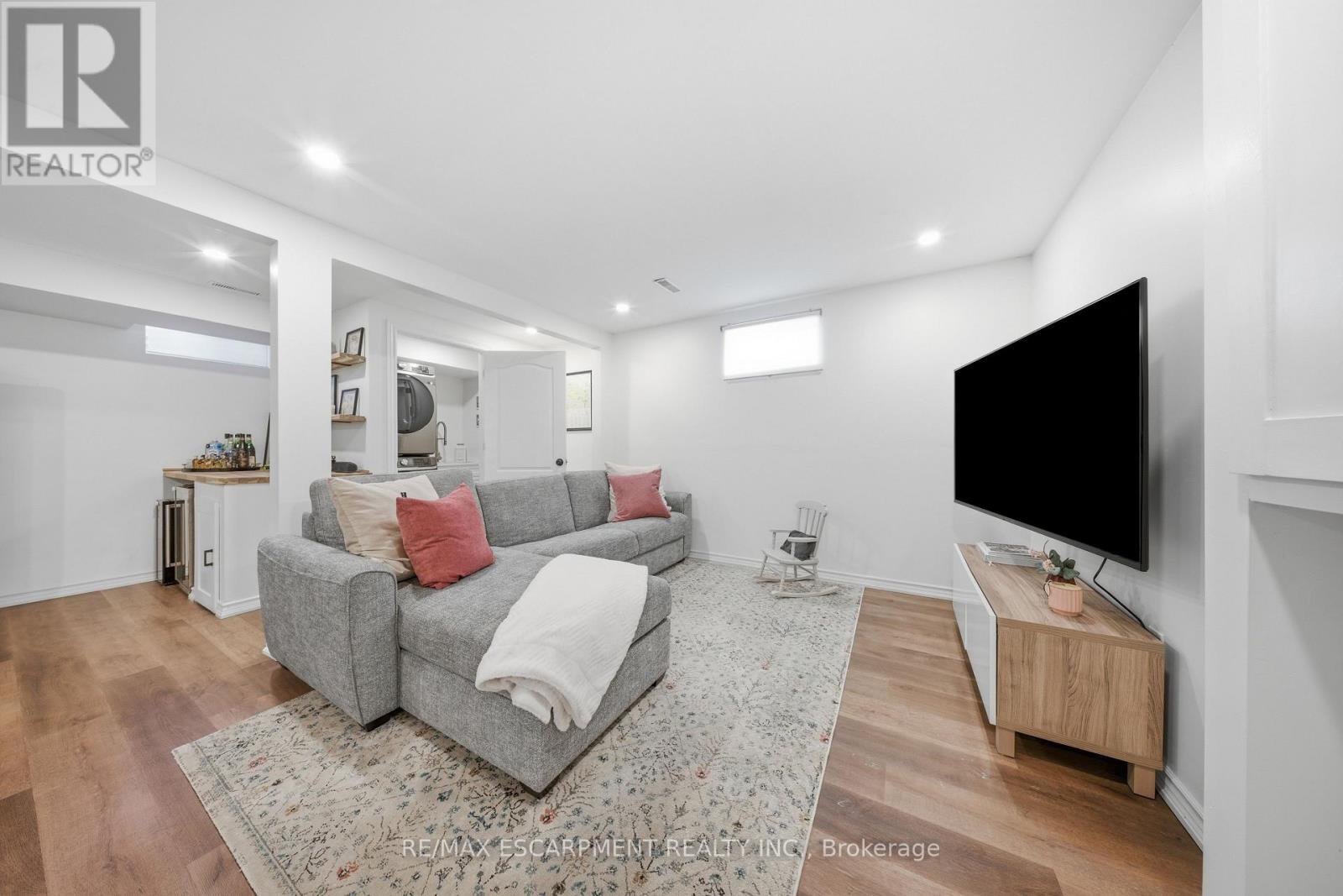 70 Athenia Drive, Hamilton, Ontario  L8J 1S8 - Photo 28 - X12845452