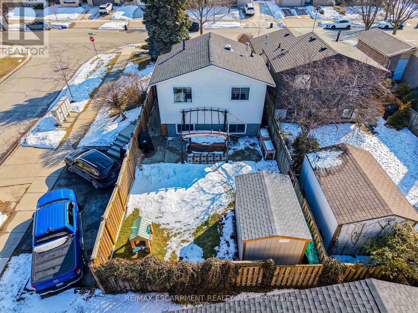 70 Athenia Drive, Hamilton, Ontario  L8J 1S8 - Photo 36 - X12845452