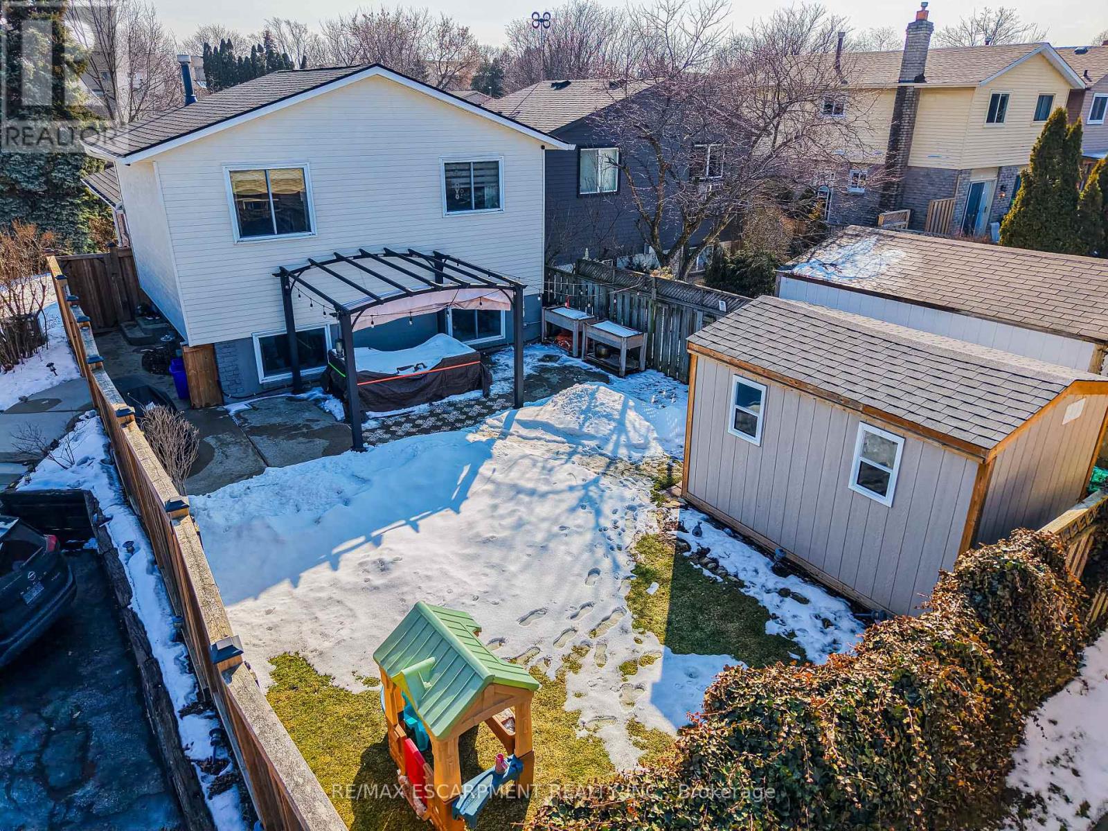 70 Athenia Drive, Hamilton, Ontario  L8J 1S8 - Photo 37 - X12845452