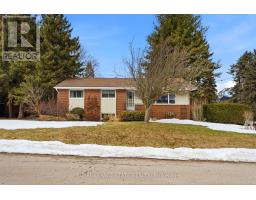 347 CLARENDON DRIVE, Hamilton, Ontario