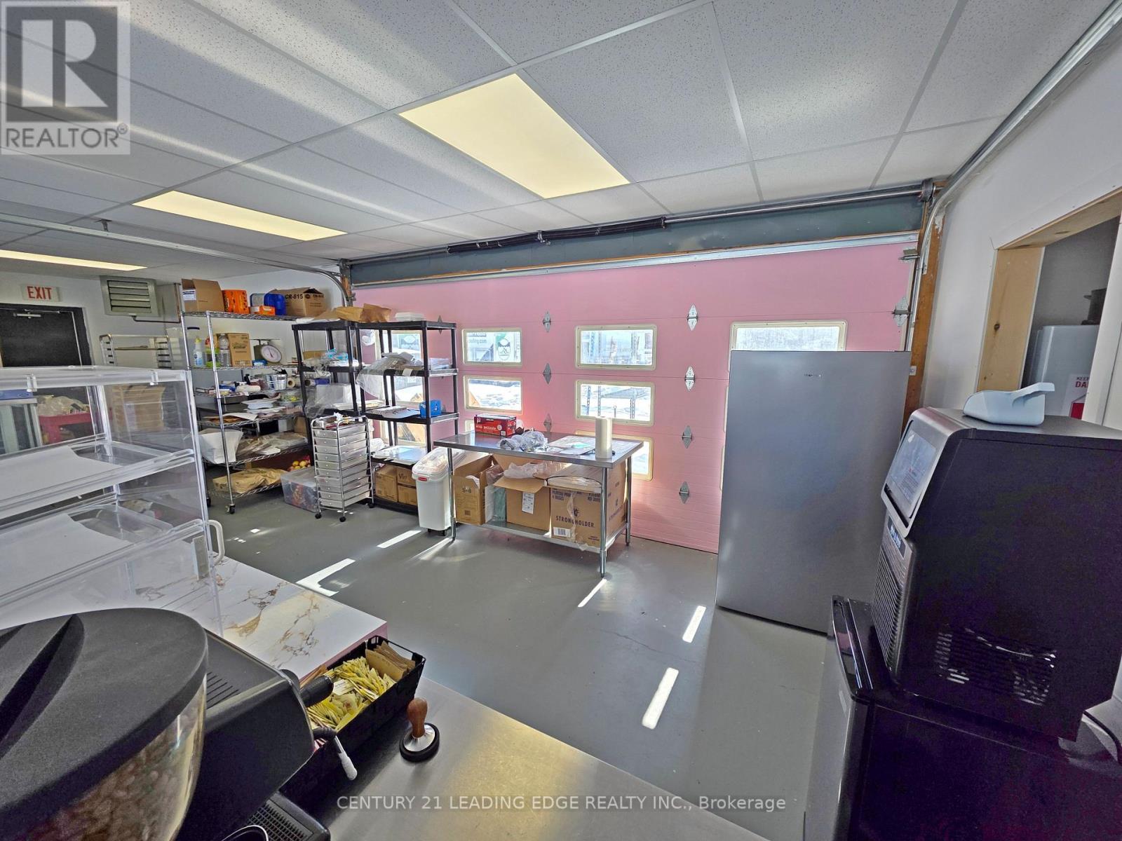 1035 Metro Road N, Georgina, Ontario  L4P 3E9 - Photo 13 - N12844274