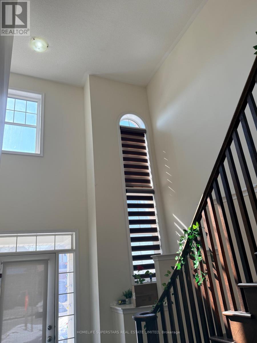 579 Edenbrook Hill Drive, Brampton, Ontario  L7A 4T4 - Photo 33 - W12825508