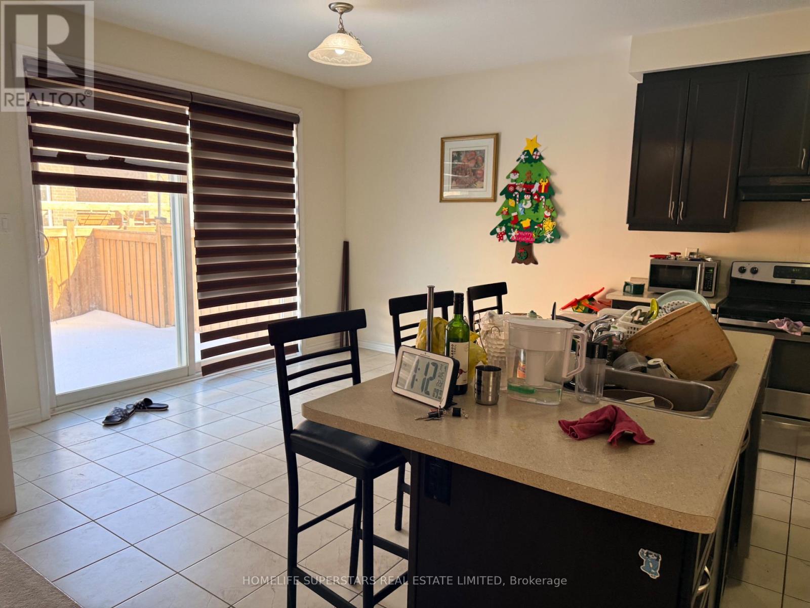 579 Edenbrook Hill Drive, Brampton, Ontario  L7A 4T4 - Photo 10 - W12825508