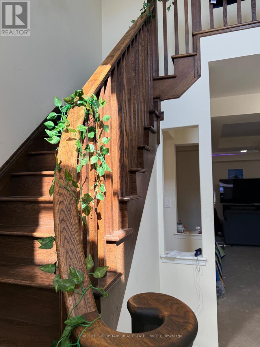 579 Edenbrook Hill Drive, Brampton, Ontario  L7A 4T4 - Photo 29 - W12825508