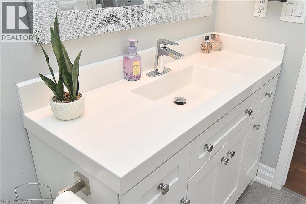 2774 King Street E Unit# 36, Hamilton, Ontario  L8G 1J4 - Photo 36 - 40809379