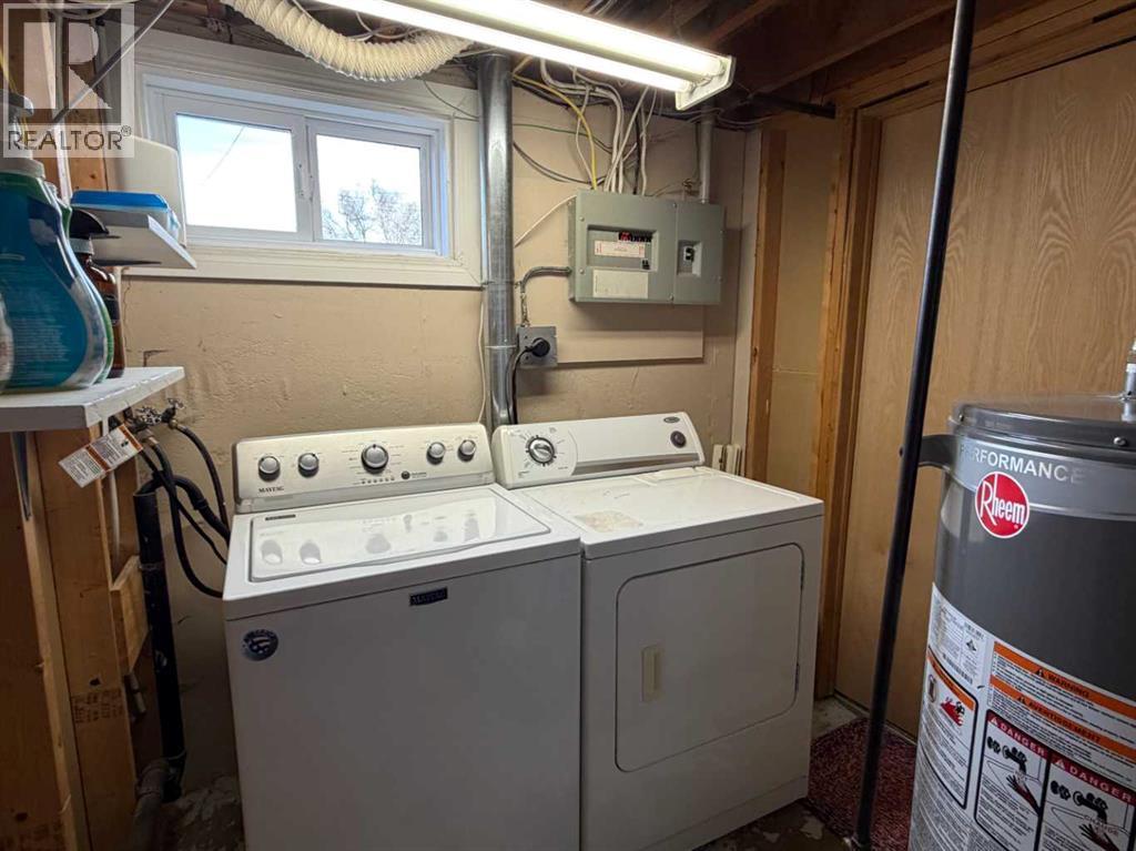 330 3 Avenue E, Bow Island, Alberta  T0K 0G0 - Photo 24 - A2289164