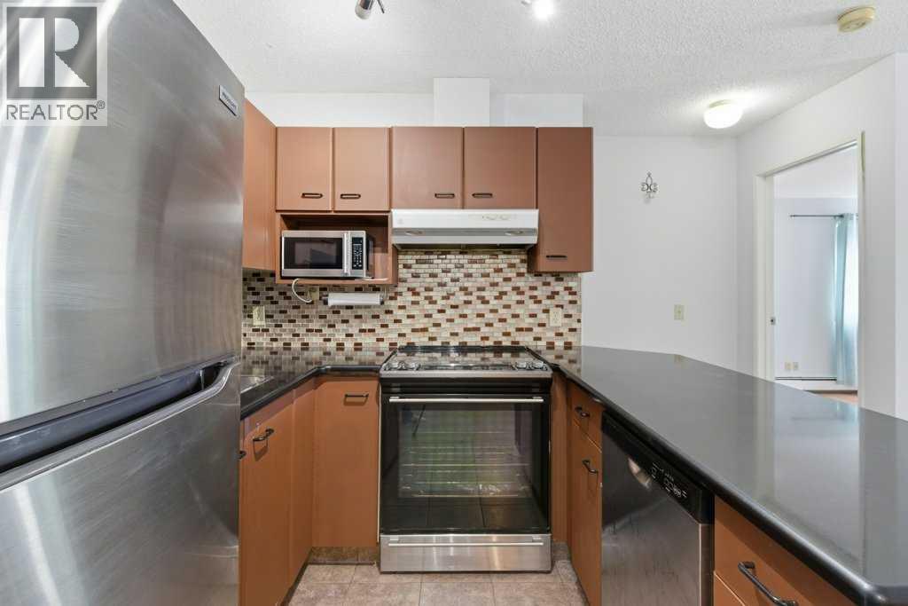 2414 Edenwold Heights Nw, Calgary, Alberta  T3A 3Y2 - Photo 10 - A2290152