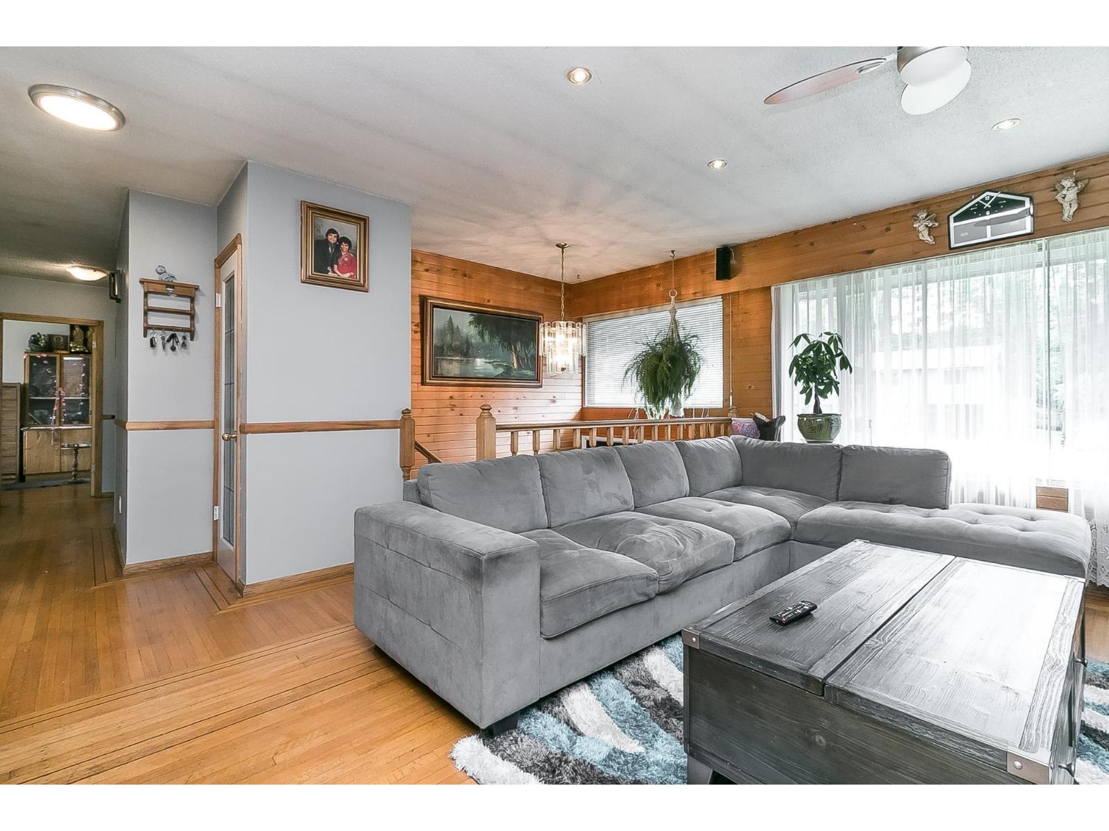 11405 92 Avenue, Delta, British Columbia  V4C 3K8 - Photo 3 - R3059037