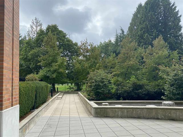 610 10777 University Drive, Surrey, British Columbia  V3T 0E6 - Photo 11 - R3085919