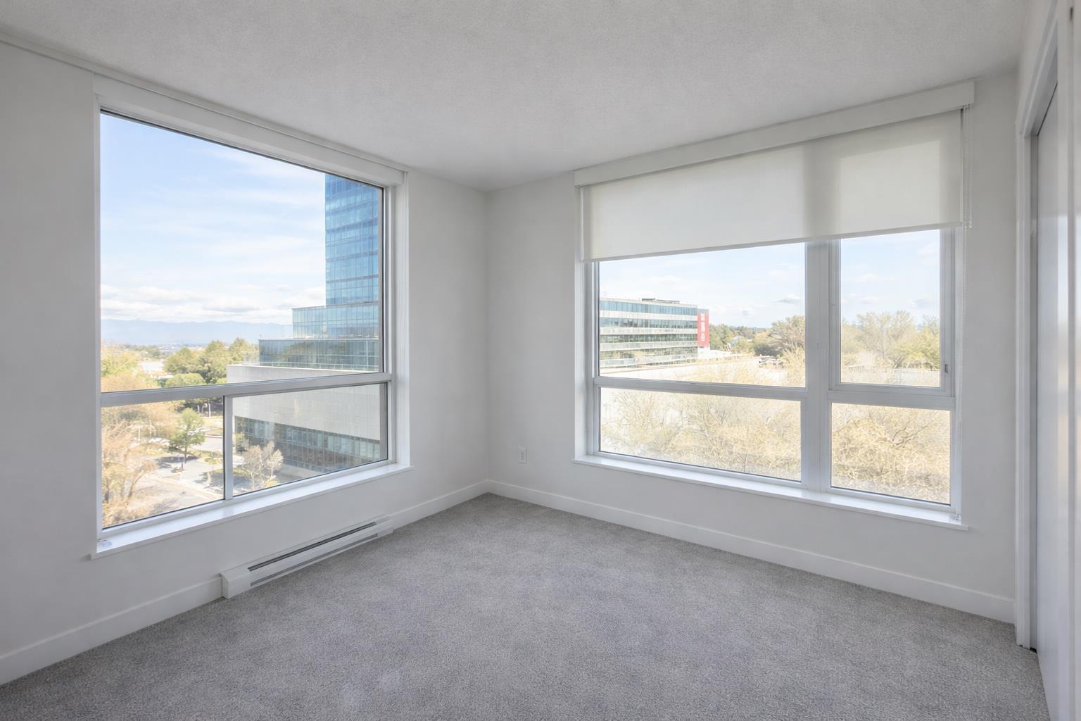 610 10777 University Drive, Surrey, British Columbia  V3T 0E6 - Photo 4 - R3085919