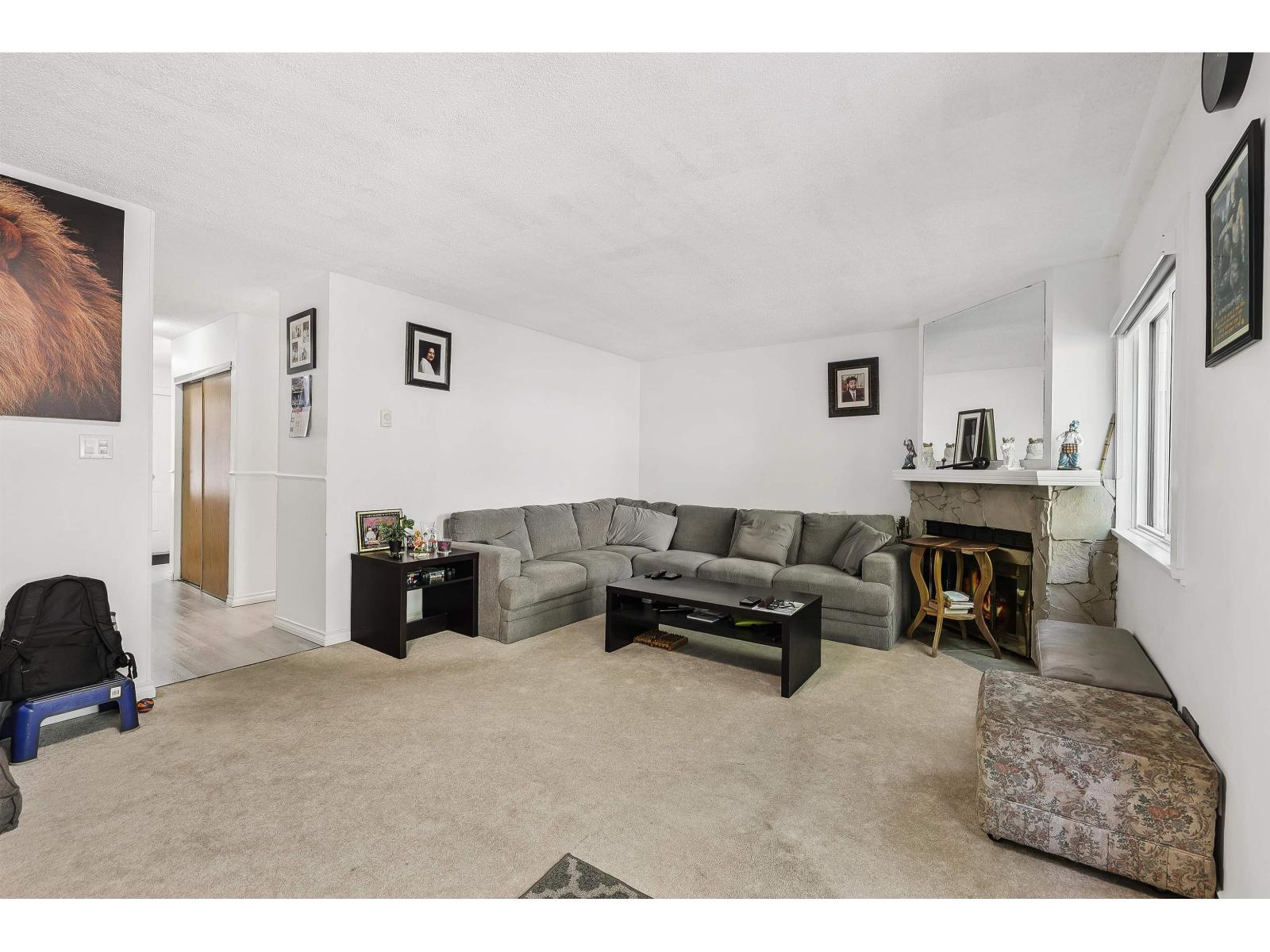 13345 70b Avenue, Surrey, British Columbia  V3W 7Z3 - Photo 3 - R3065624