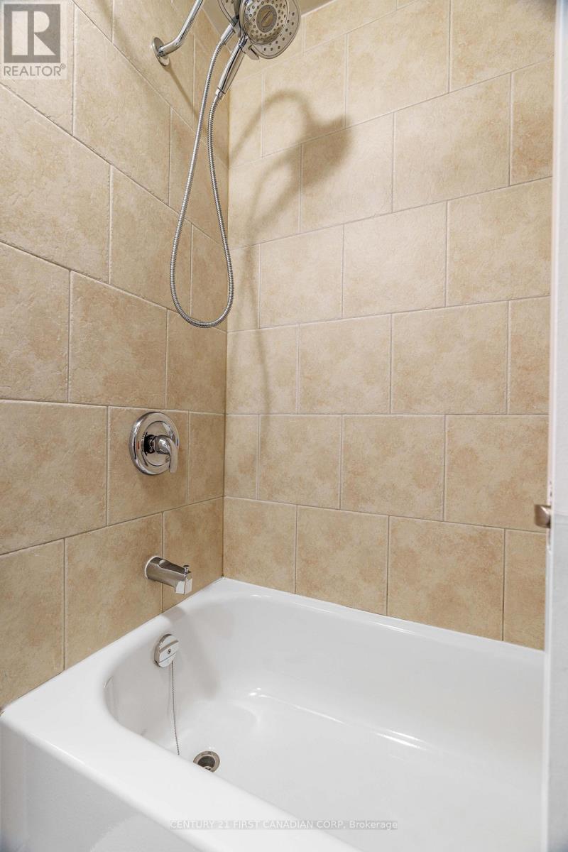 302 Egerton Street, London East, Ontario  N5Z 2G7 - Photo 14 - X12845686